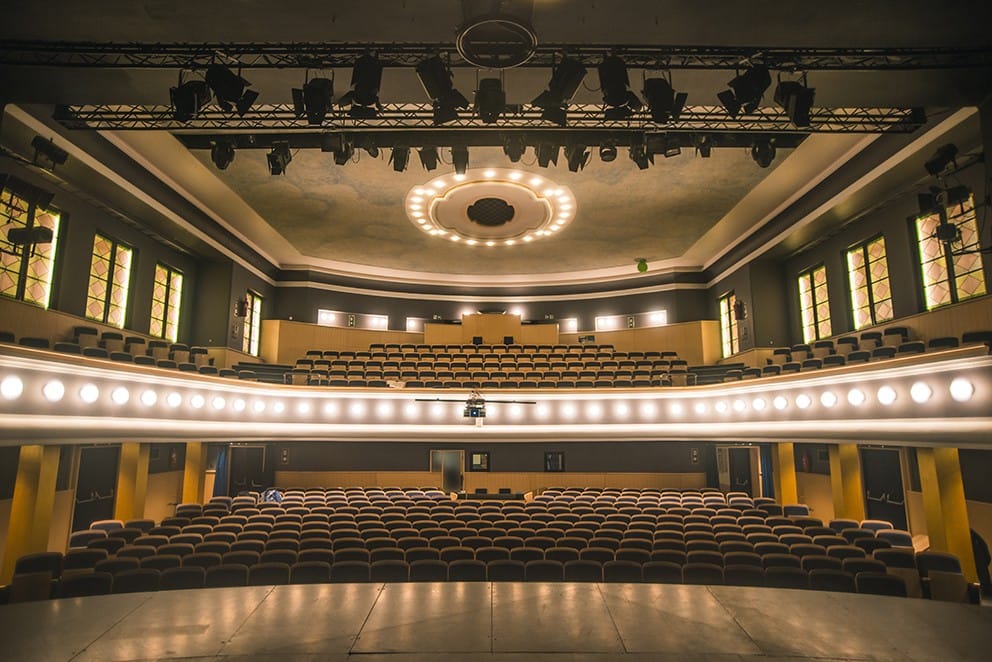 Opremanje objekta - opremanje kazališta Komedija Opremanje konferencijske dvorane